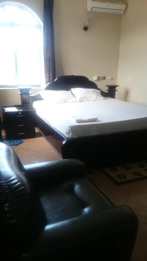Itetemia Royal Inn Dar es Salaam Extérieur photo